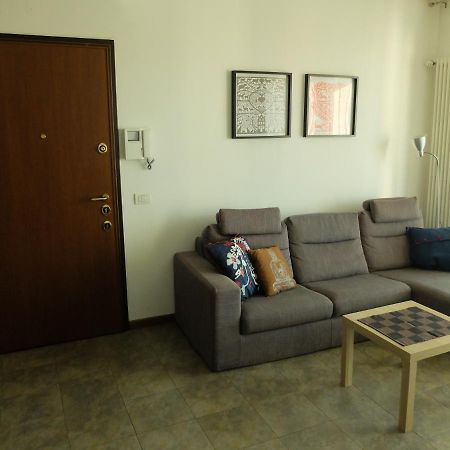 Apartmán Moderno Trilocale Laura Dalmine Exteriér fotografie